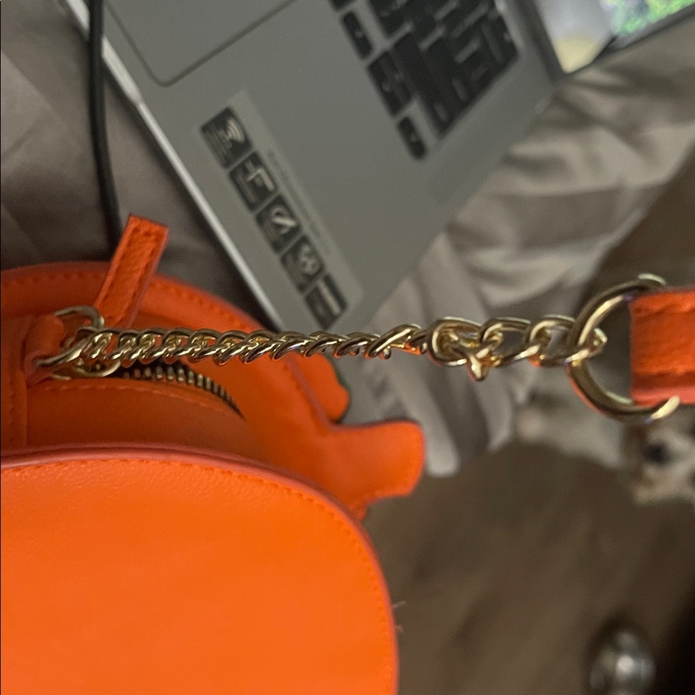 Betsey Johnson Pumpkin Kitsch Crossbody Bag NWOT - Picture 3 of 5